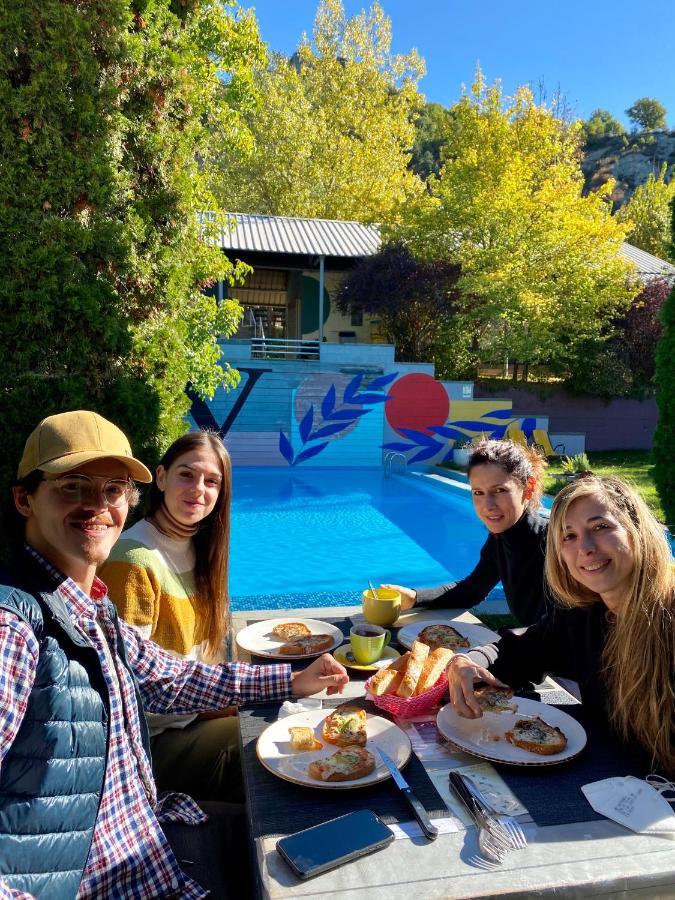 Camping Alta Ribagorca 厄尔·彭特·德·苏尔特 外观 照片